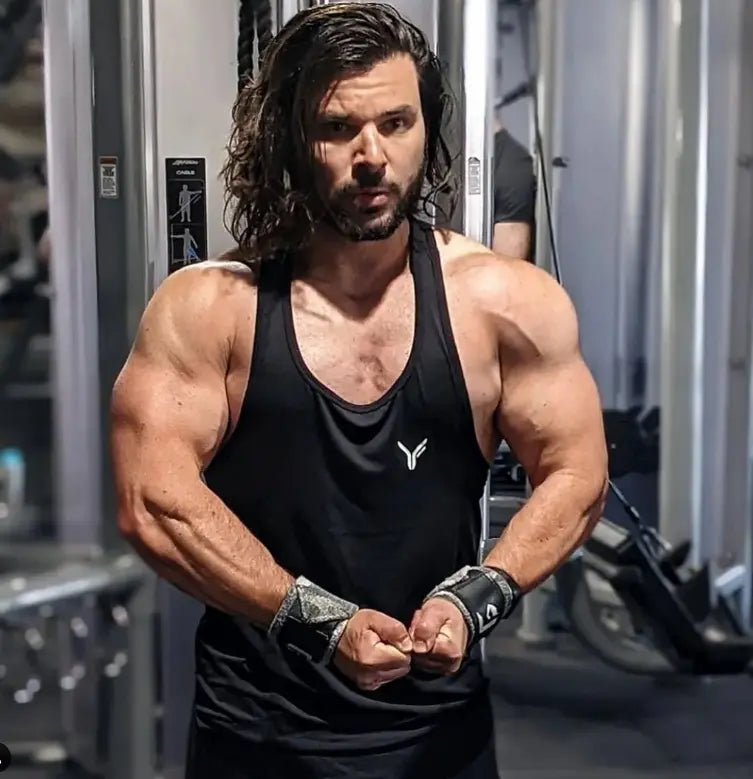 How to Use Wrist Wraps for Better Workouts 2022 - Gunsmith Fitness