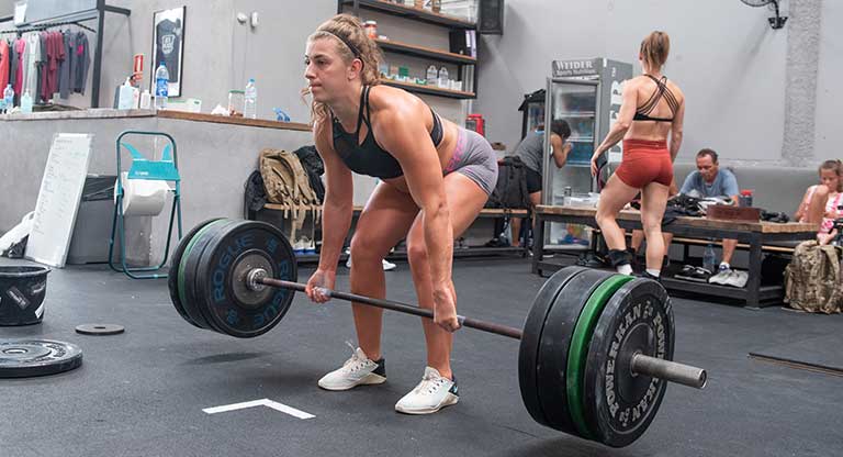 How Much Can the Average Woman Deadlift? - Gunsmith Fitness